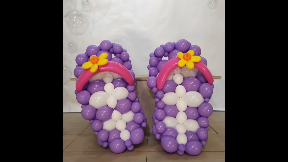 Balloon Flip Flops Decor