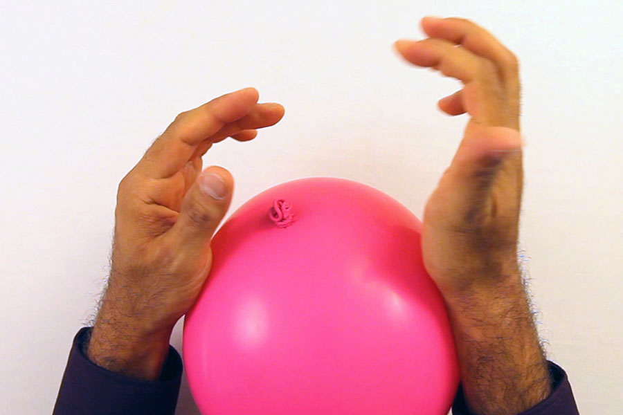 How to tie a balloon